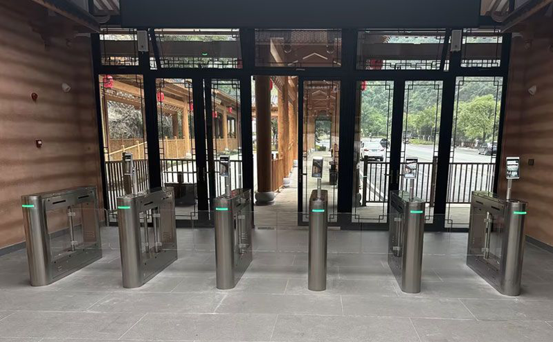 实现上下游打通归整的景区多项目管理系统，全面助力旅企经营提质提效
