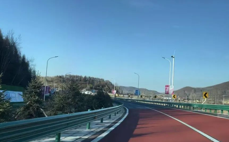 亚雪公路世界级“雪”文化主题旅游公路开通