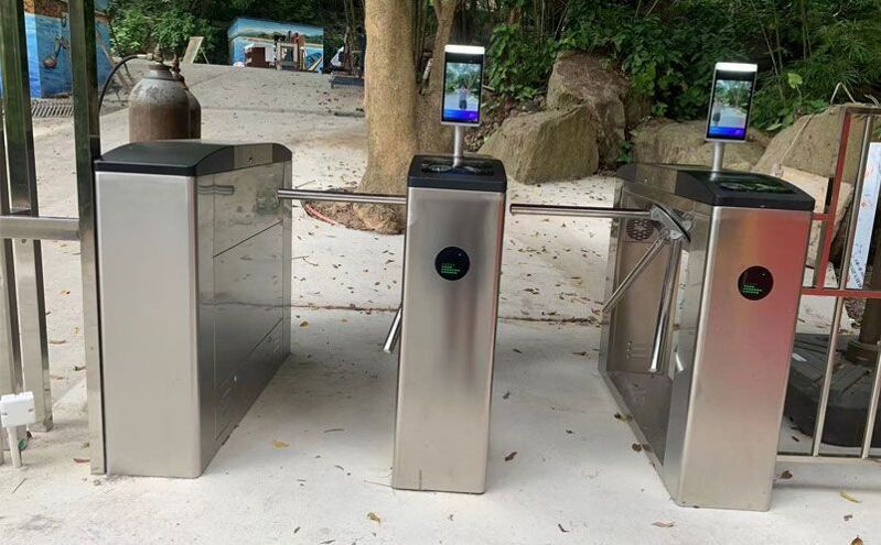 灵活部署： 景区门票系统适应各类景区规模，提供个性化配置