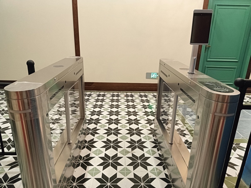 用好景区票务道闸系统，实现“人、证、票”三合一管理