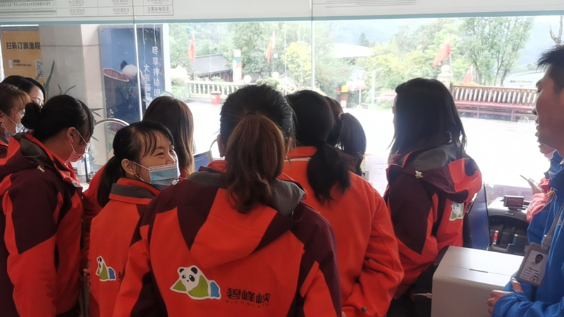 景区门票卖票系统真的老了吗？看它如何“进化”成智慧前台